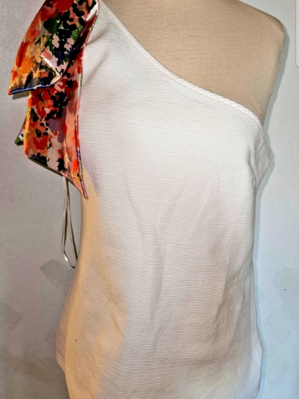 Anthropologie Maeve White Ribbed Top Size Large One Shoulder New With Tags $68